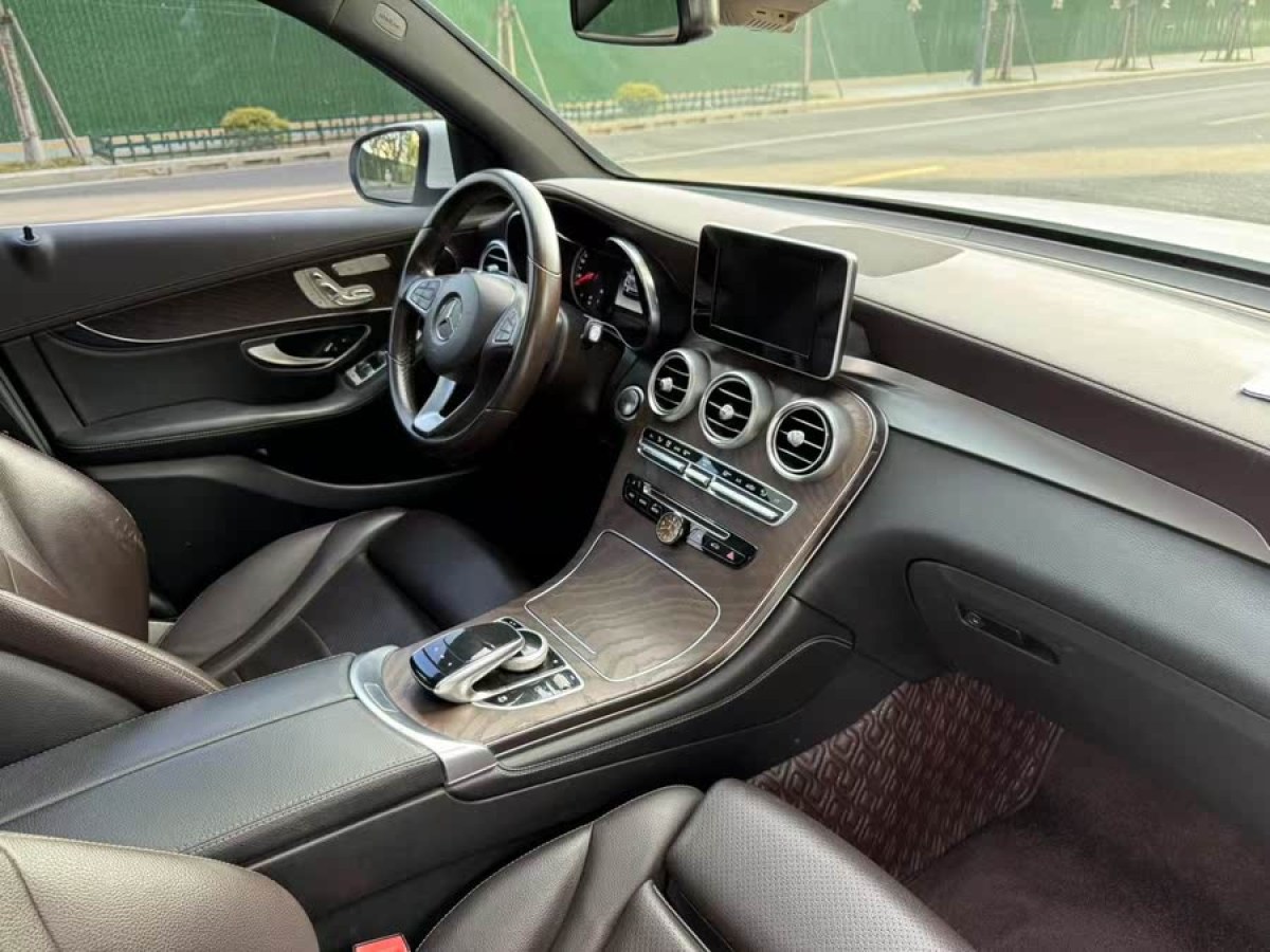 奔馳 奔馳GLC  2017款 GLC 300 4MATIC 動感型圖片