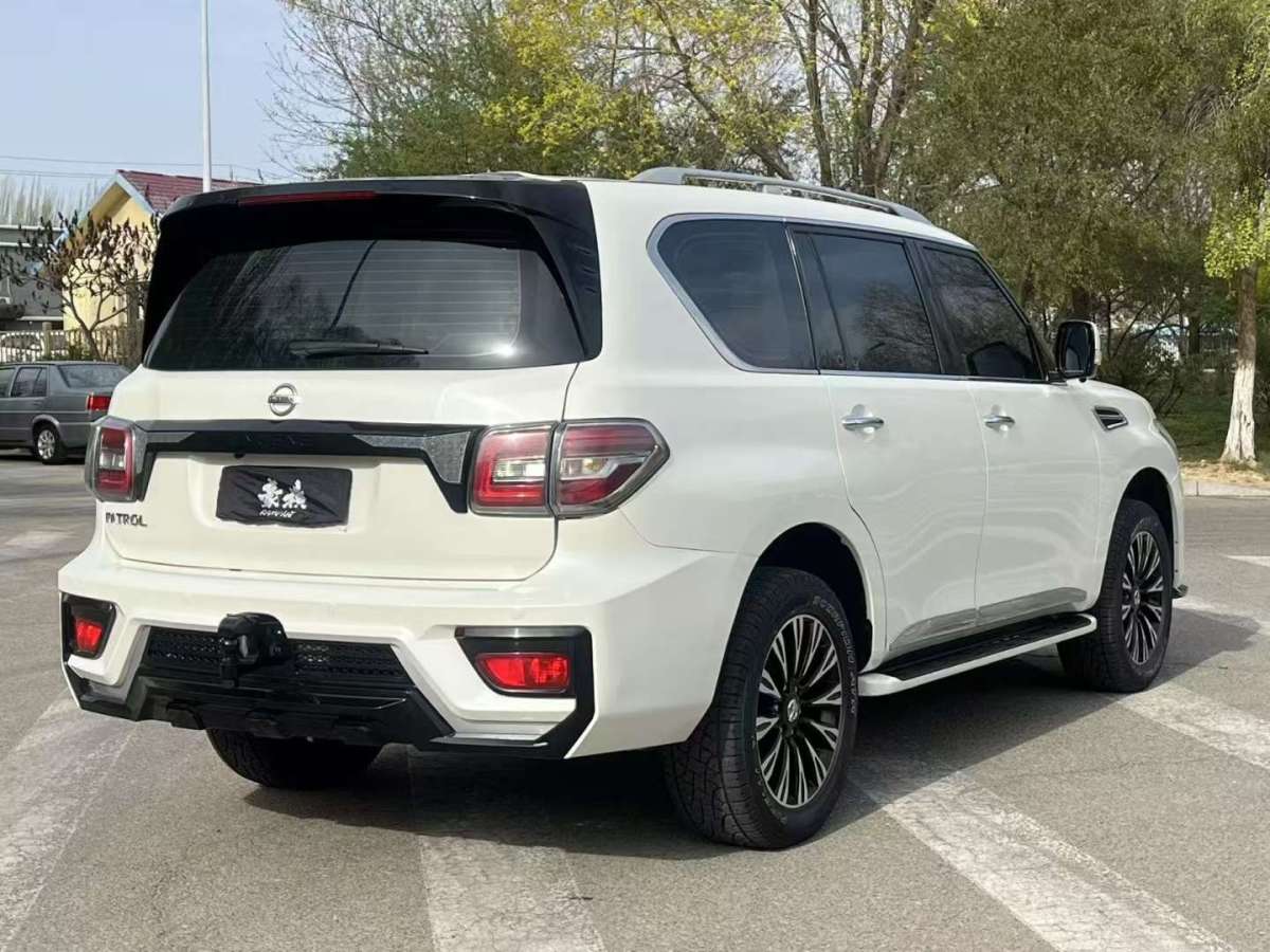 日產(chǎn) 途樂  2018款 4.0L 領(lǐng)英型圖片