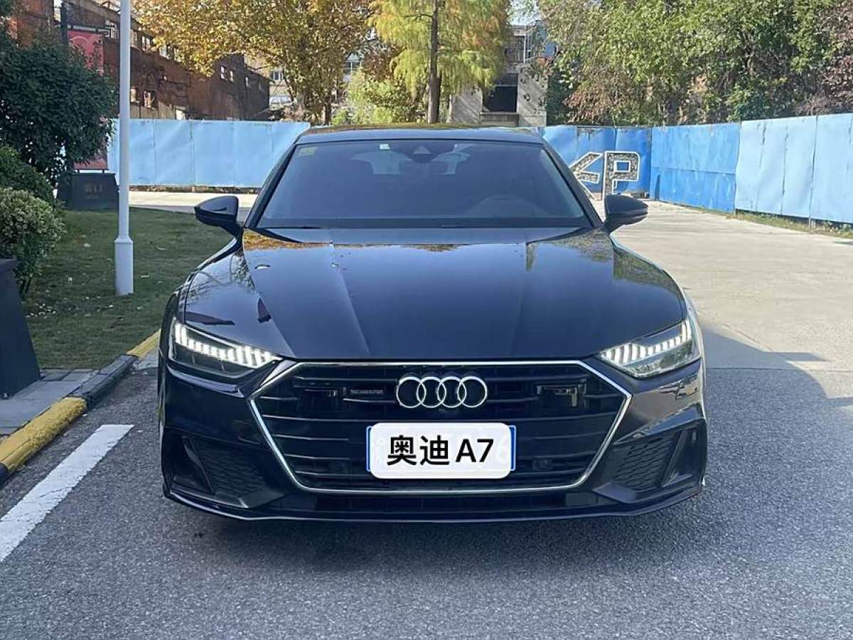 奧迪 奧迪A7  2019款 55 TFSI quattro 動(dòng)感型圖片