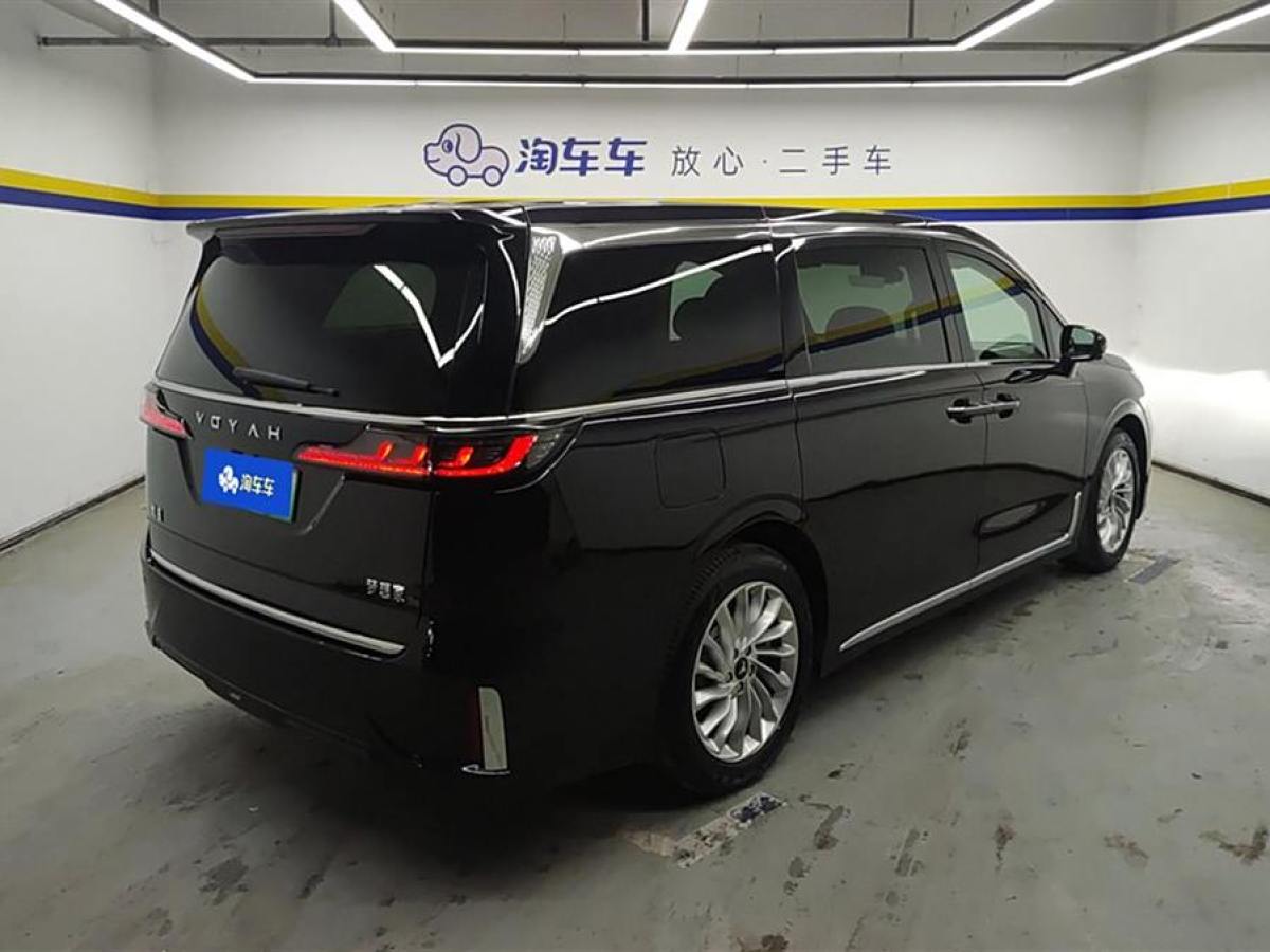 嵐圖 夢(mèng)想家  2024款 PHEV 超長(zhǎng)續(xù)航尊貴版圖片