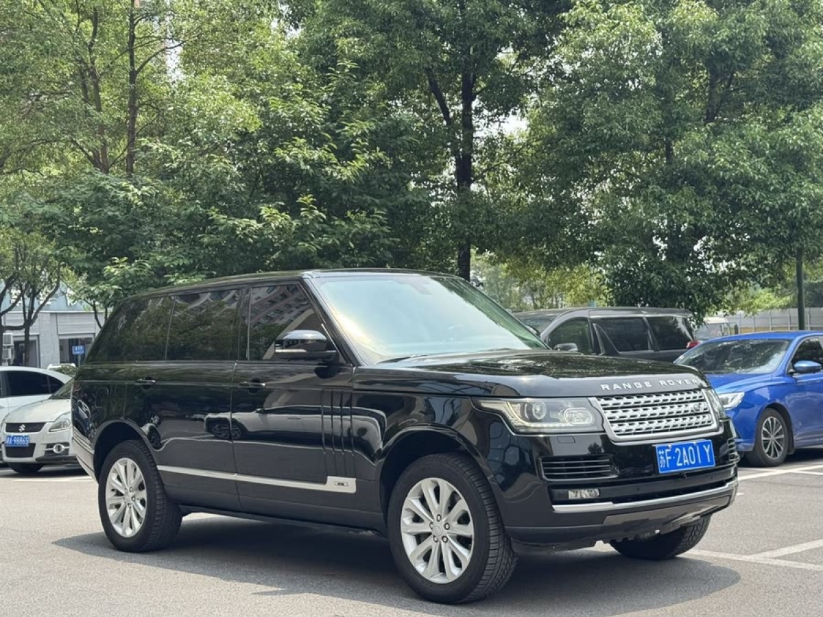 路虎 攬勝  2016款 3.0 V6 SC Vogue 加長(zhǎng)版圖片