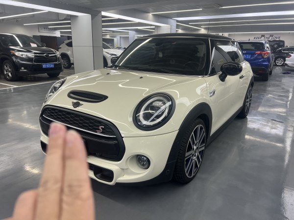 MINI MINI  2019款 2.0T COOPER S 艺术家