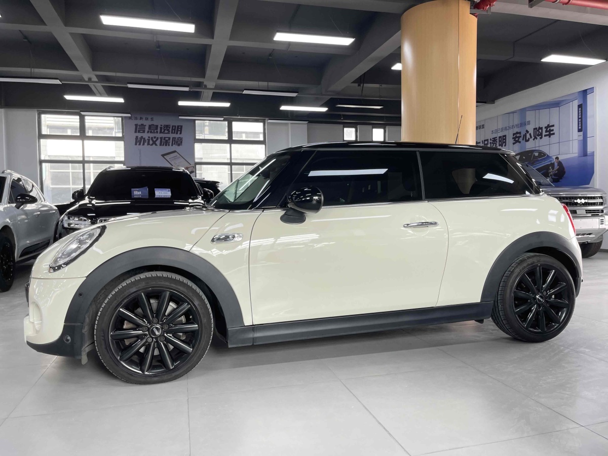 MINI CLUBMAN  2016款 改款 2.0T COOPER S图片