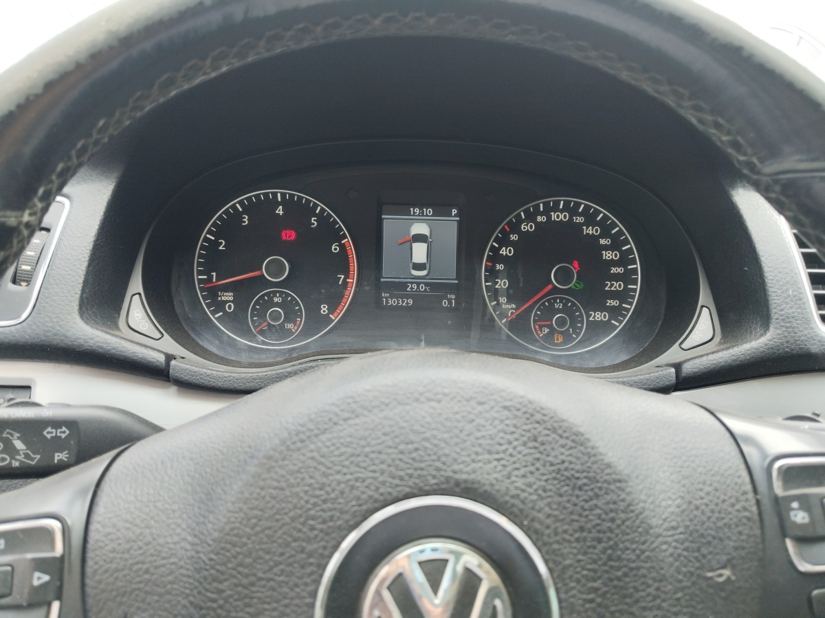 大眾 帕薩特  2014款 1.8TSI DSG尊雅版圖片