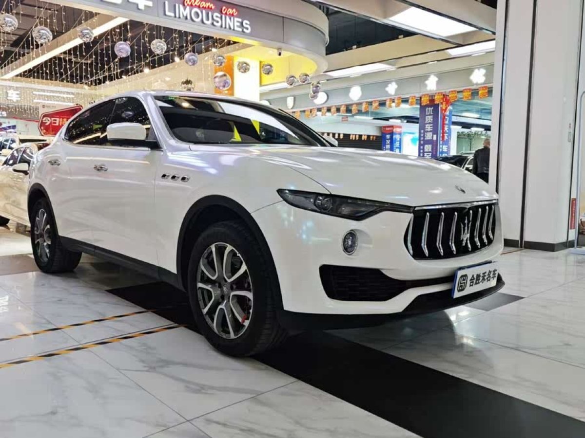 瑪莎拉蒂 Levante  2020款 3.0T 標(biāo)準(zhǔn)版圖片