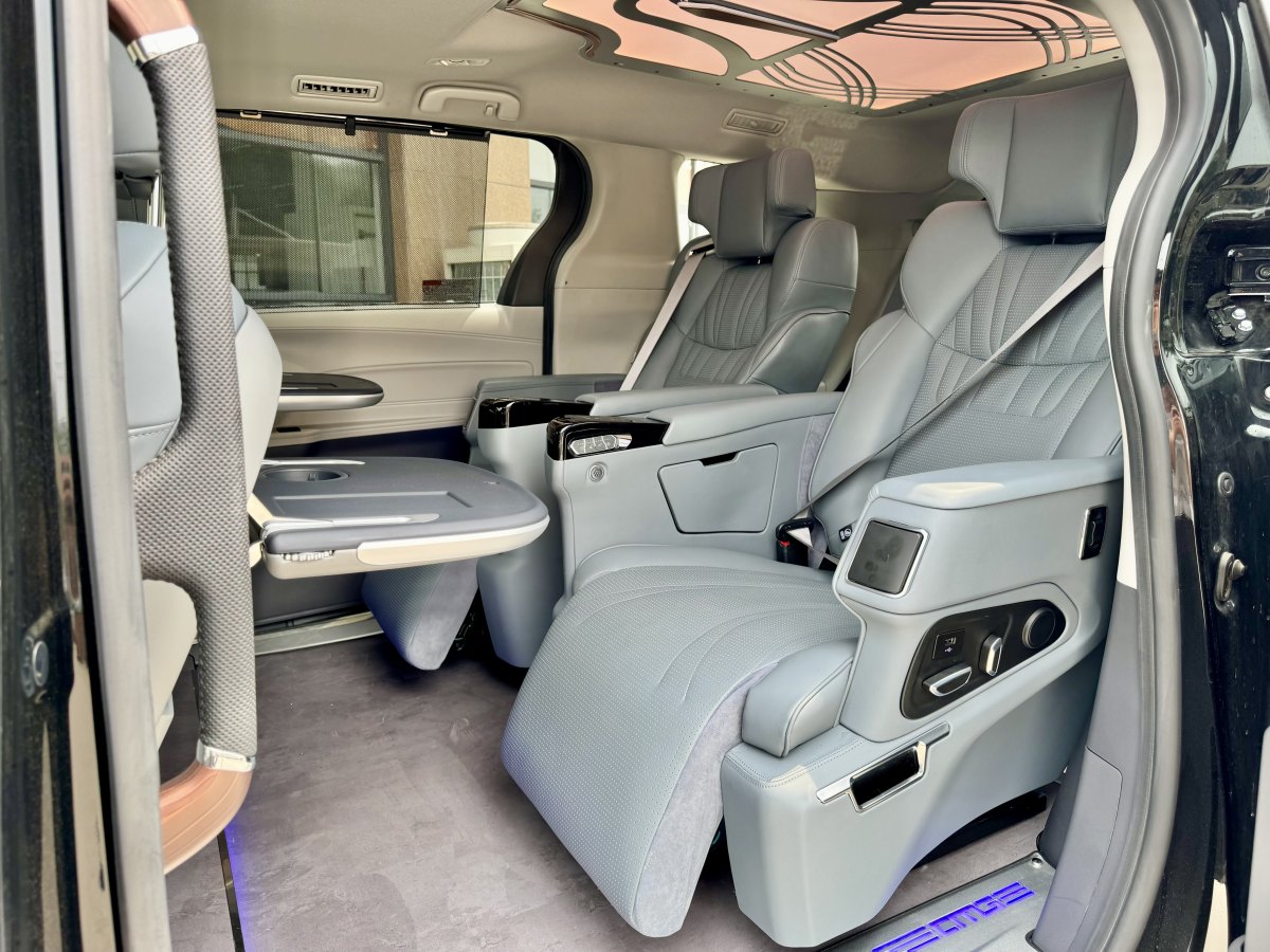豐田 賽那SIENNA  2023款 2.5L混動 舒適版圖片