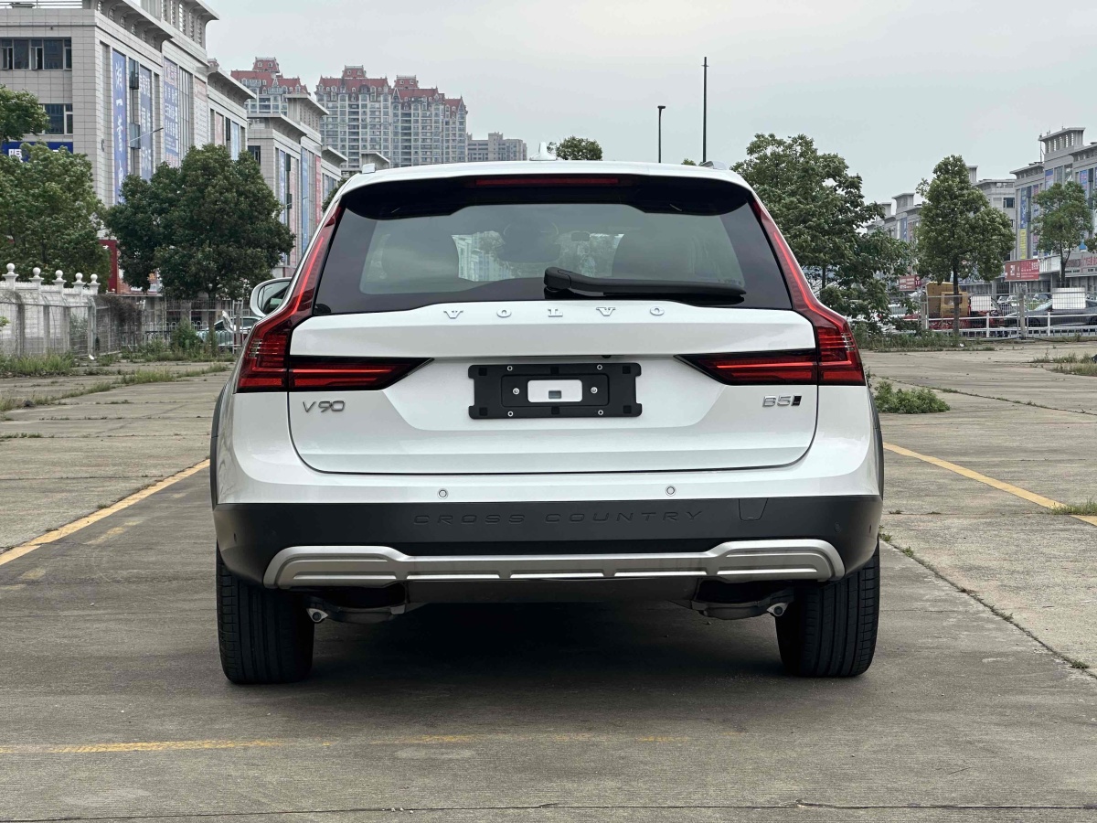 沃爾沃 V90  2024款 Cross Country B5 AWD 智尊版圖片