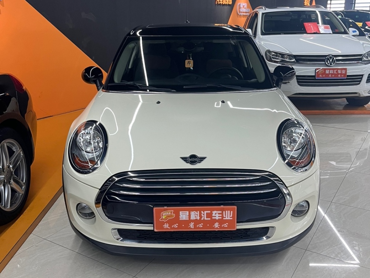 MINI MINI  2018款 1.5T COOPER 色彩紀(jì)念版 五門版圖片