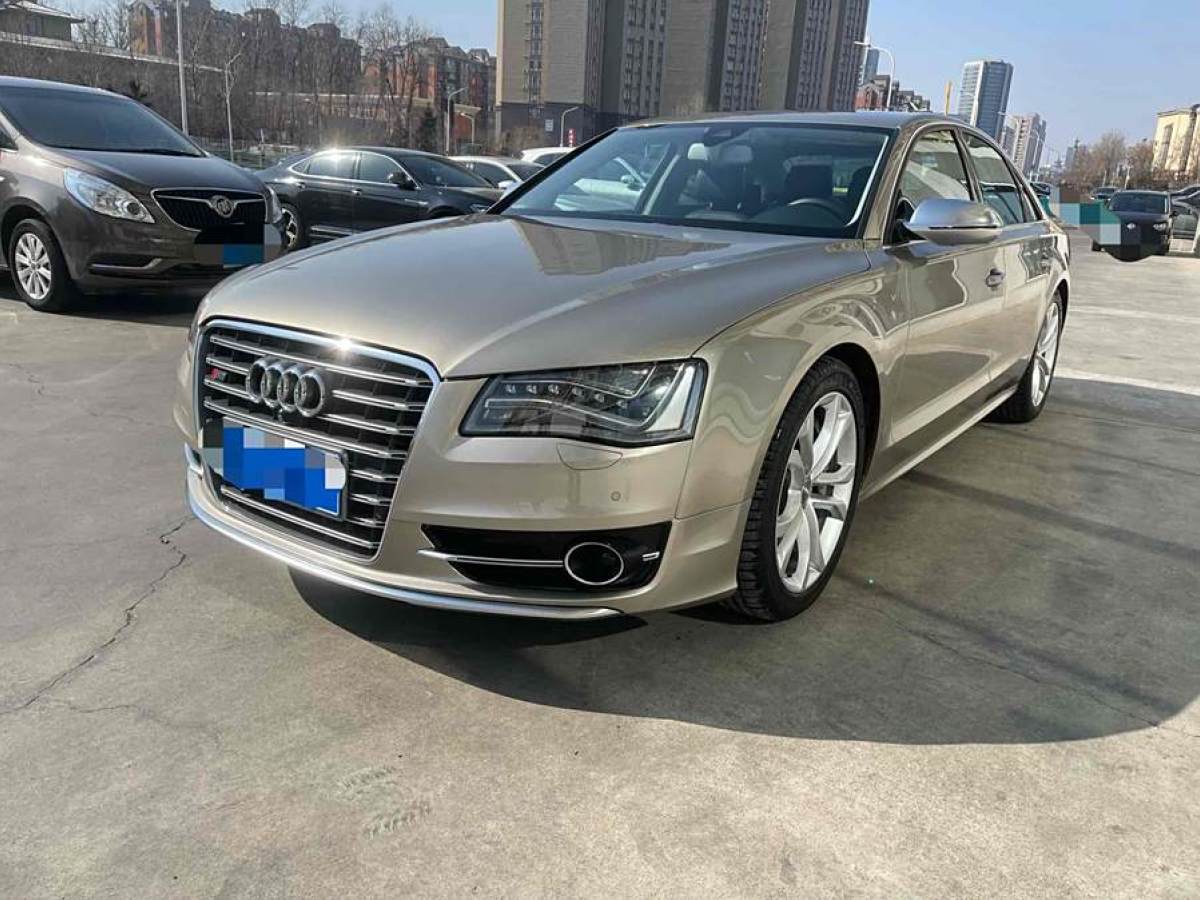 2013年4月奧迪 奧迪S8  2013款 S8 4.0TFSI quattro