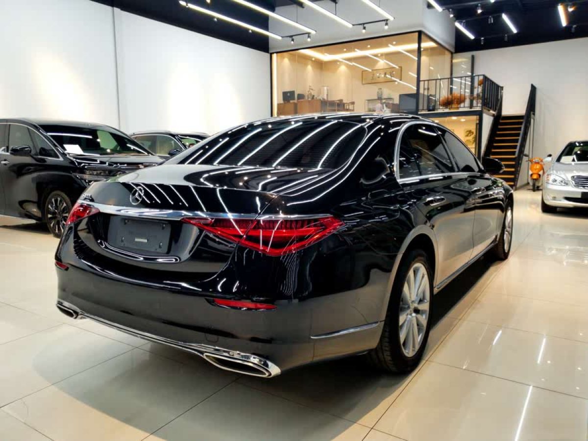 奔馳 奔馳S級  2022款 改款 S 400 L 商務(wù)型圖片