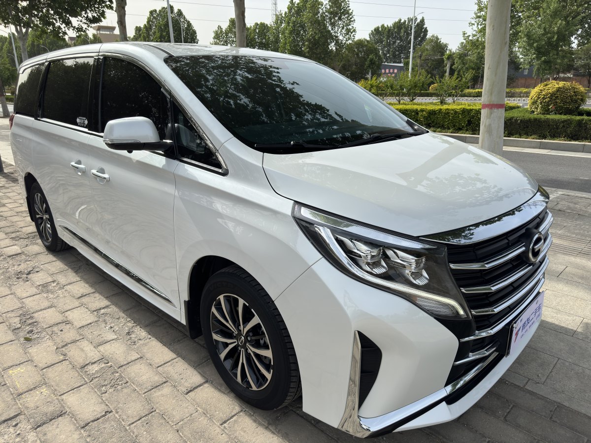 廣汽傳祺 M8  2024款 領(lǐng)秀系列 390T 尊享版圖片