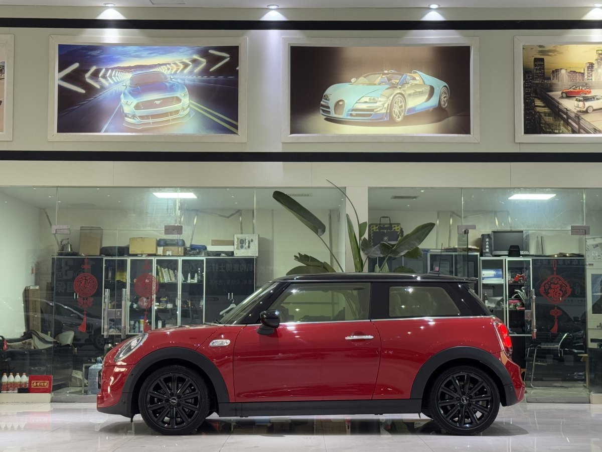 MINI MINI  2019款 2.0T COOPER S 經(jīng)典派圖片