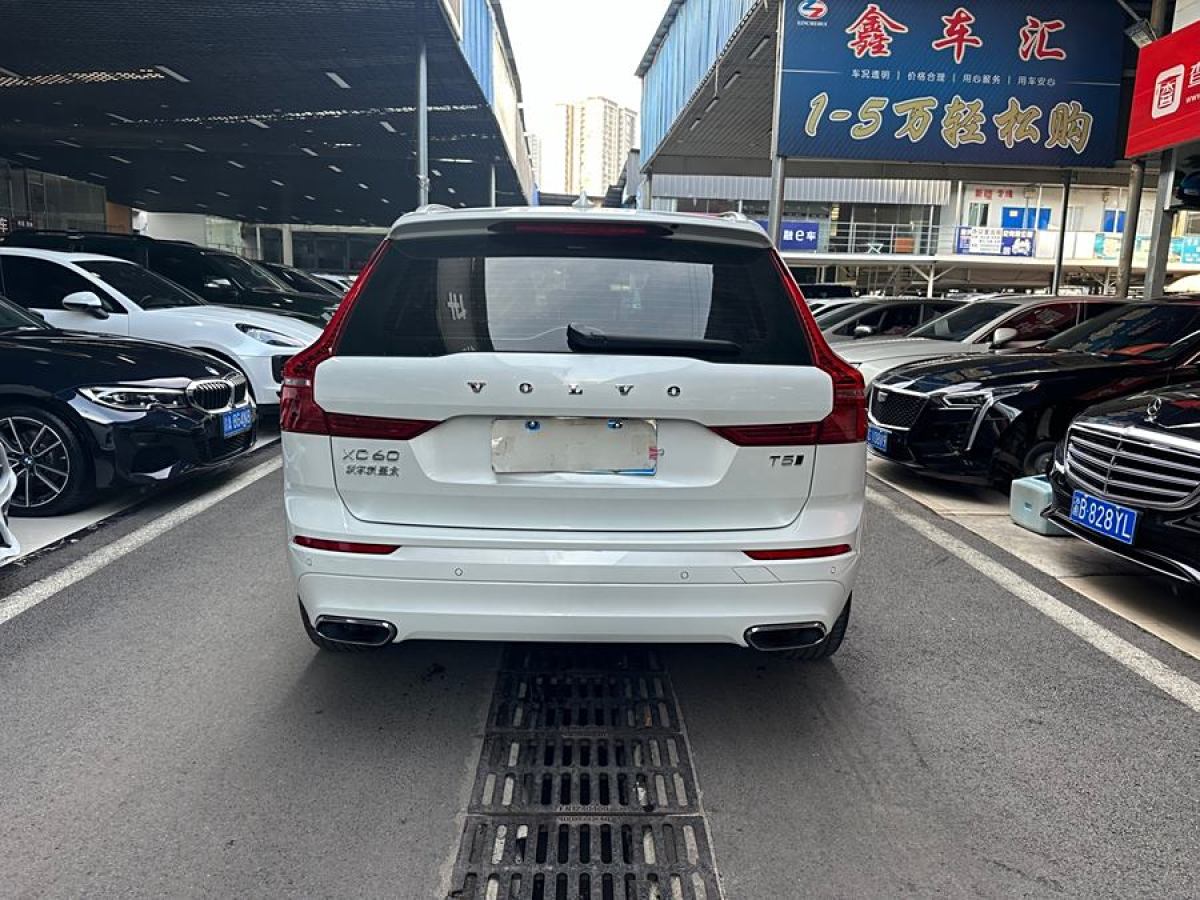 沃爾沃 XC60  2019款  T5 四驅(qū)智逸版 國(guó)VI圖片