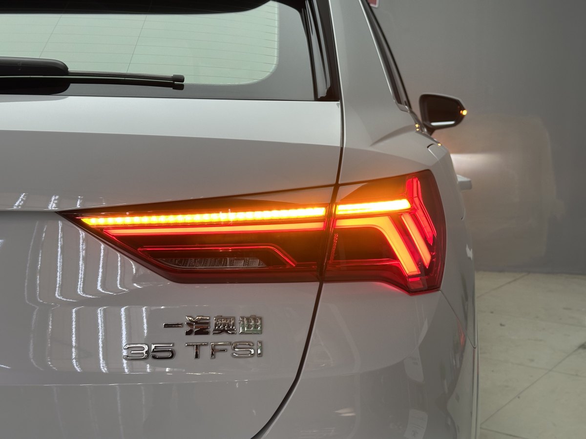 奧迪 奧迪Q3  2024款 35 TFSI 時尚動感型圖片