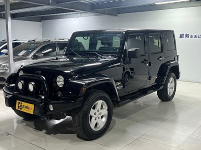 2014年7月 Jeep 牧馬人(進(jìn)口) 3.0L Sahara 四門(mén)版圖片