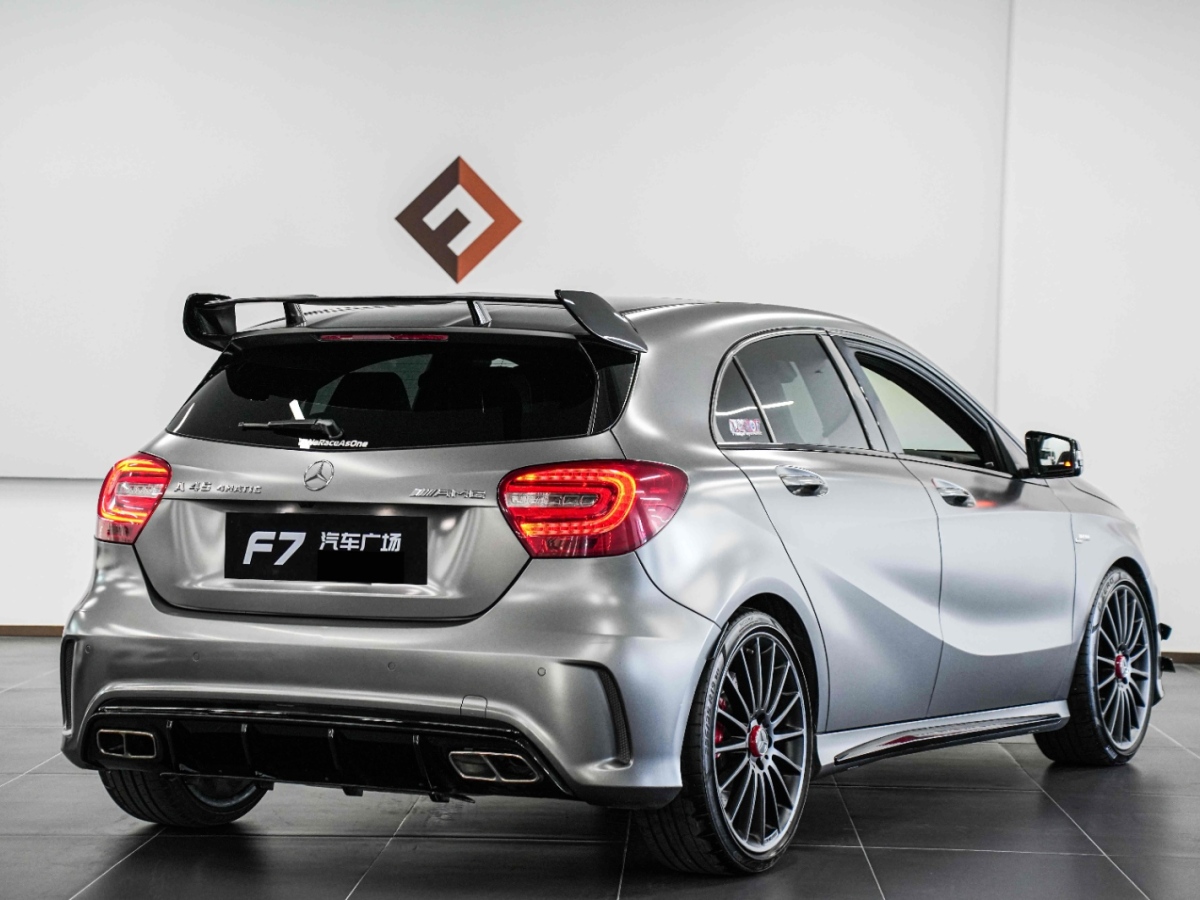 奔馳 奔馳A級AMG  2020款 AMG A 35 4MATIC圖片