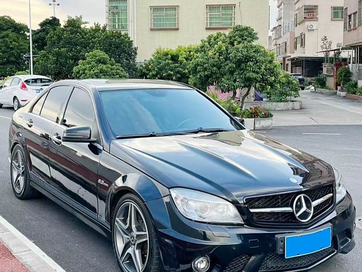 2011年6月奔馳 奔馳C級(jí)AMG  2010款 AMG C 63 高性能版