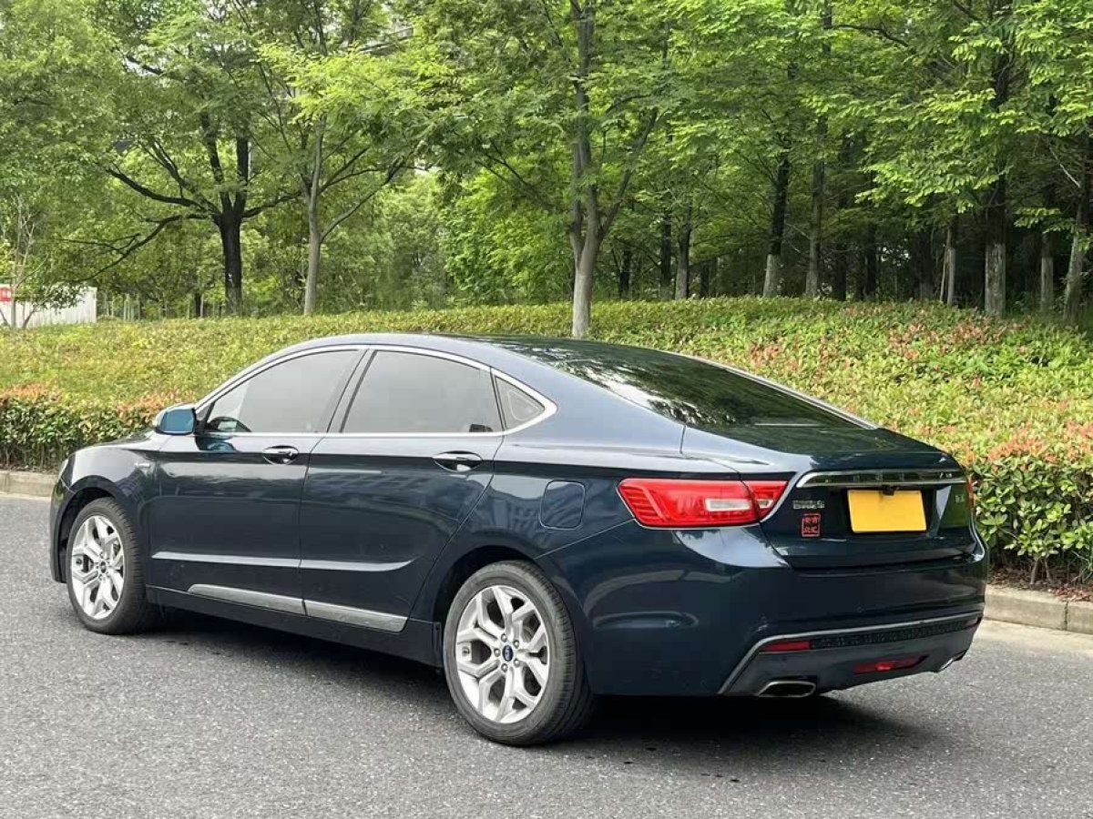 吉利 博瑞  2015款 1.8T 尊貴型圖片
