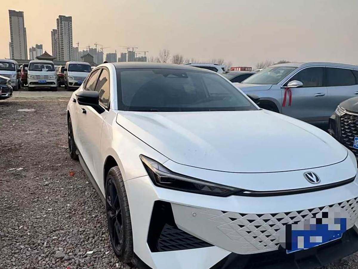 長(zhǎng)安 長(zhǎng)安UNI-V  2024款 1.5T 智慧領(lǐng)航型圖片