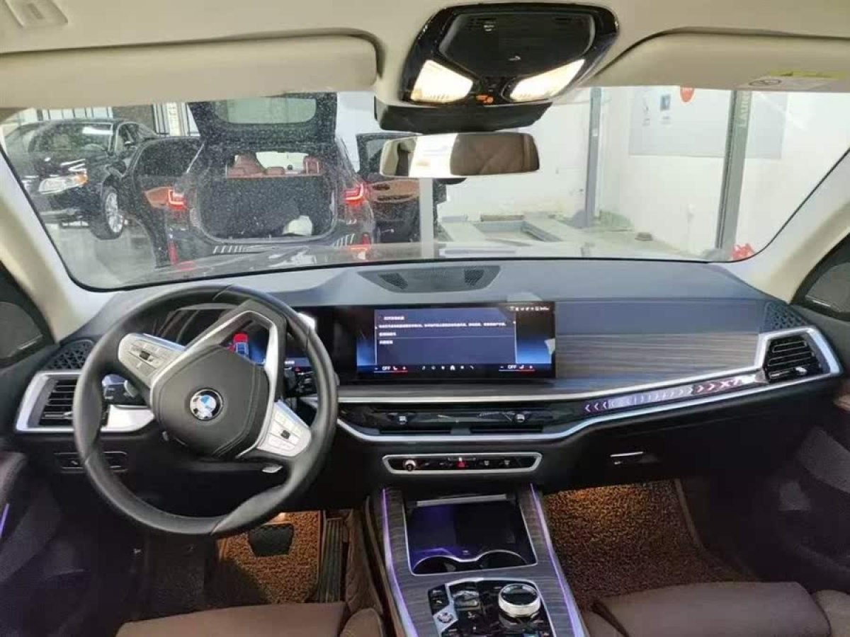 寶馬 寶馬X7  2023款 xDrive40i 領(lǐng)先型豪華套裝圖片