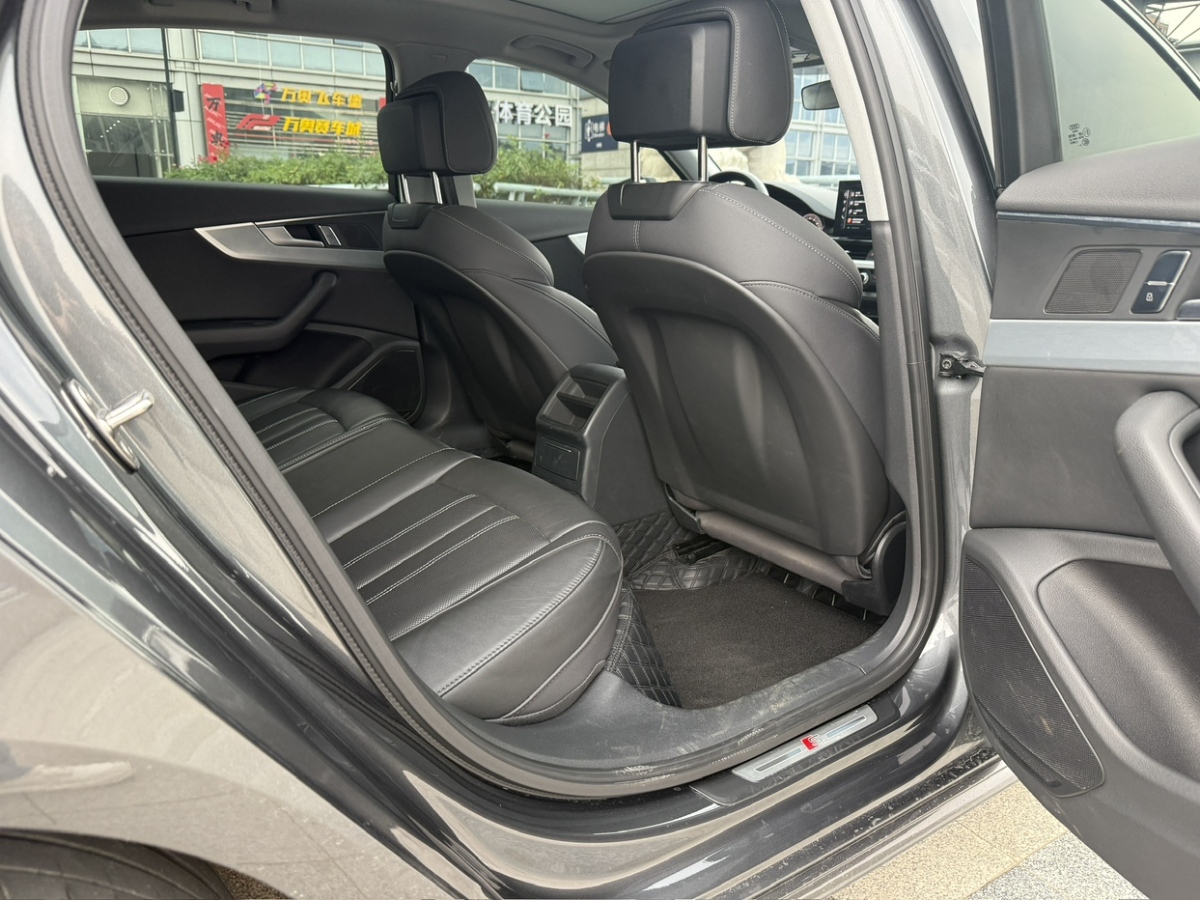 奧迪 奧迪A4L  2024款 40 TFSI 時(shí)尚動(dòng)感型圖片