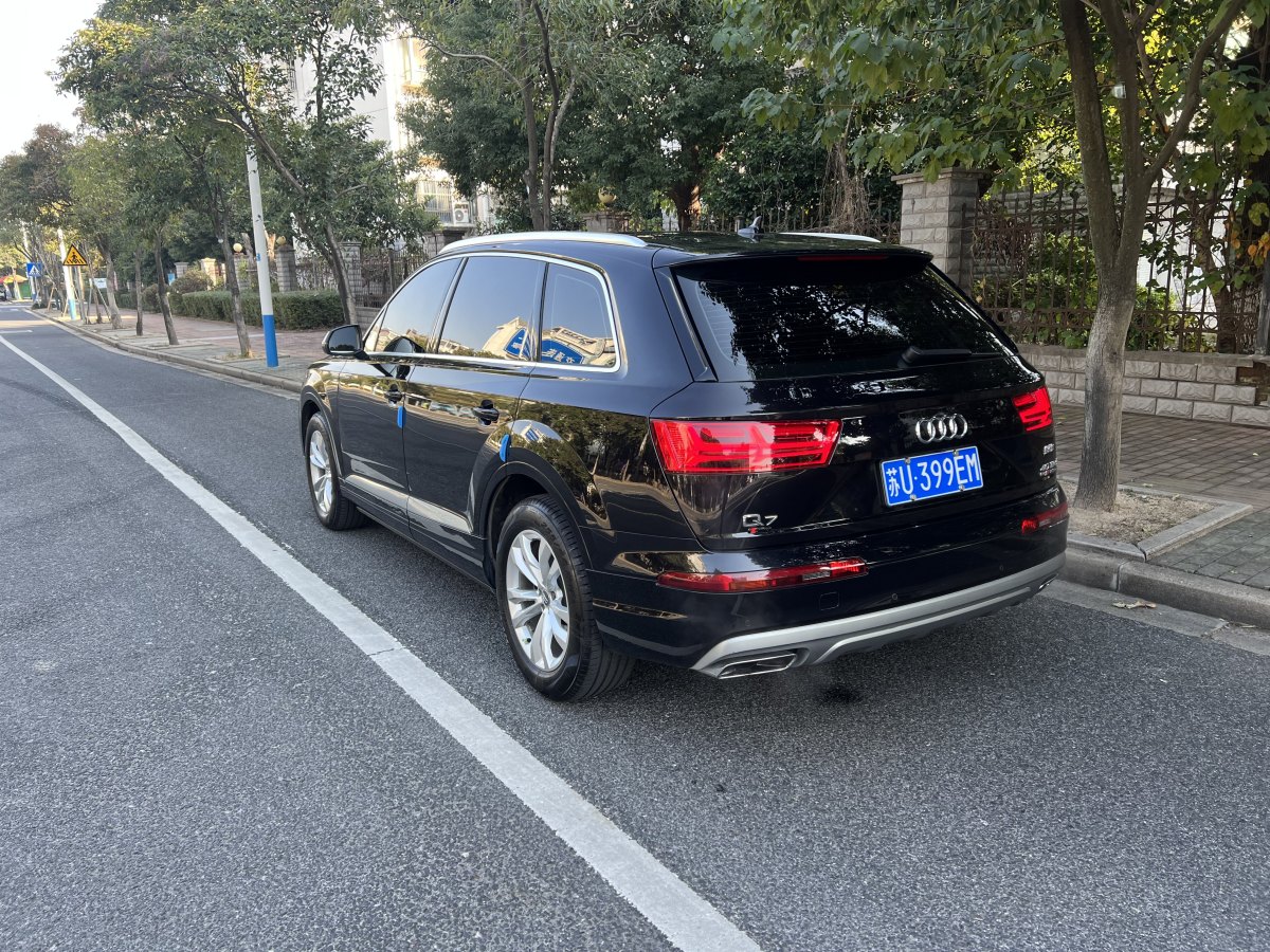 奧迪 奧迪Q7  2018款 40 TFSI S line運(yùn)動(dòng)型圖片