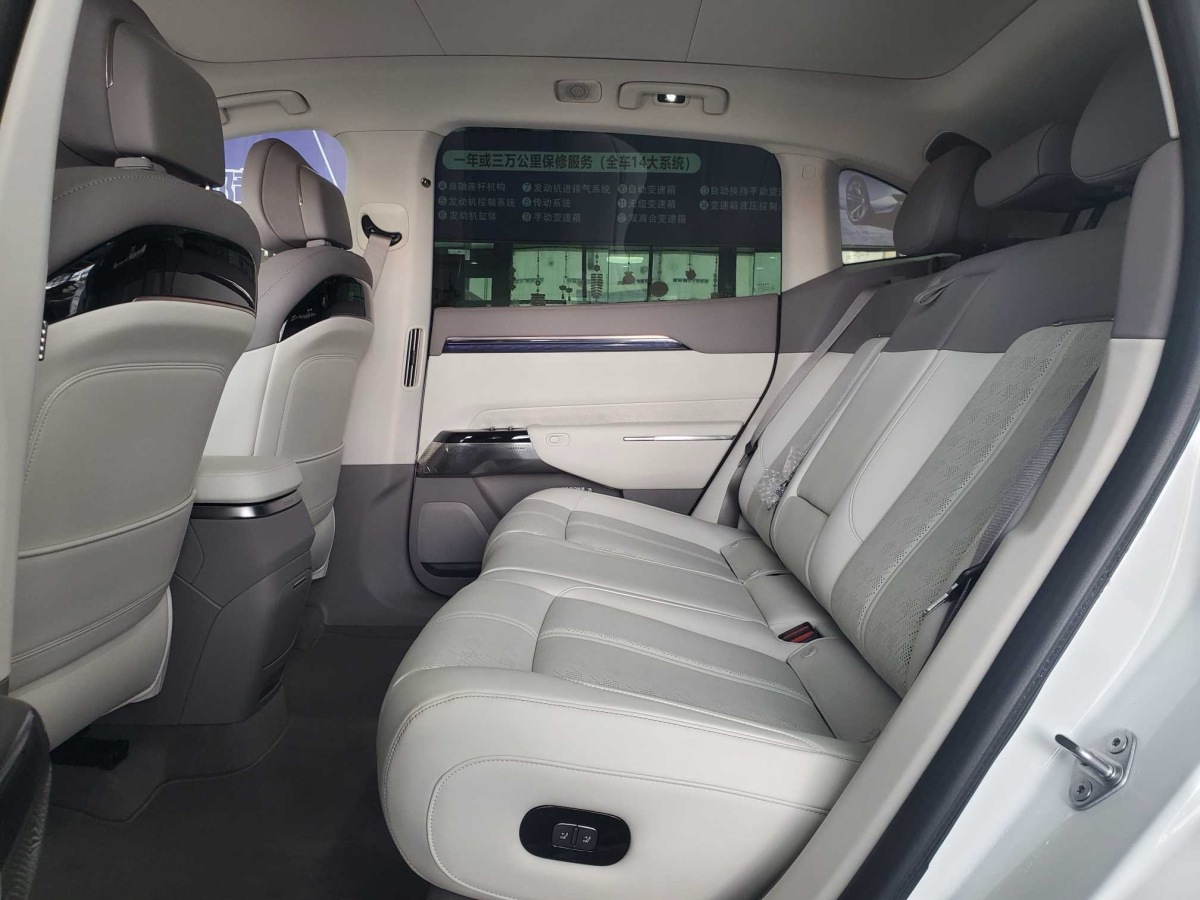 極氪 極氪7X  2025款 75kWh 后驅(qū)智駕版圖片