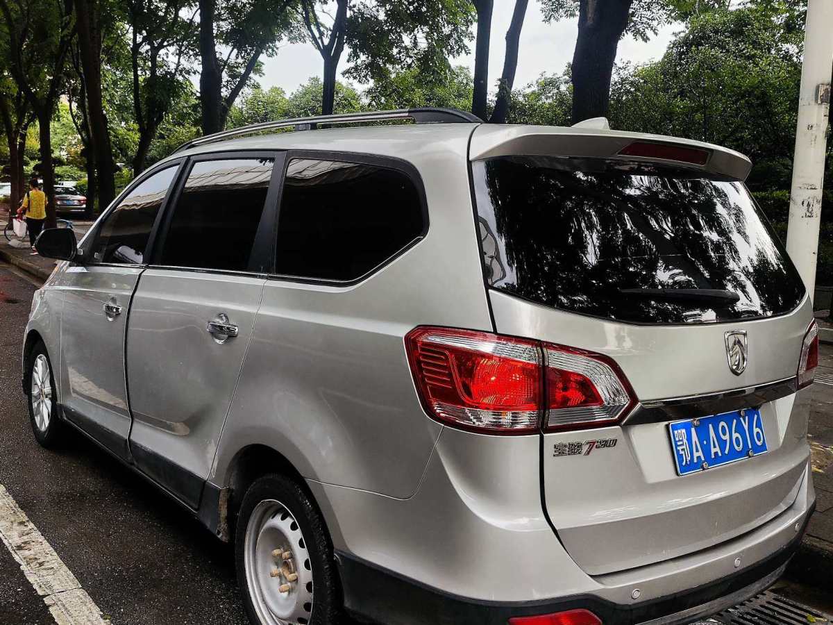 寶駿 730  2014款 1.5L 手動(dòng)豪華型 7座圖片