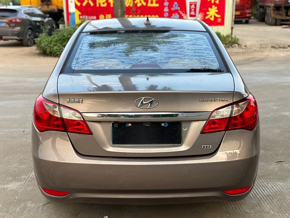 現(xiàn)代 悅動  2011款 1.6L 自動舒適型圖片