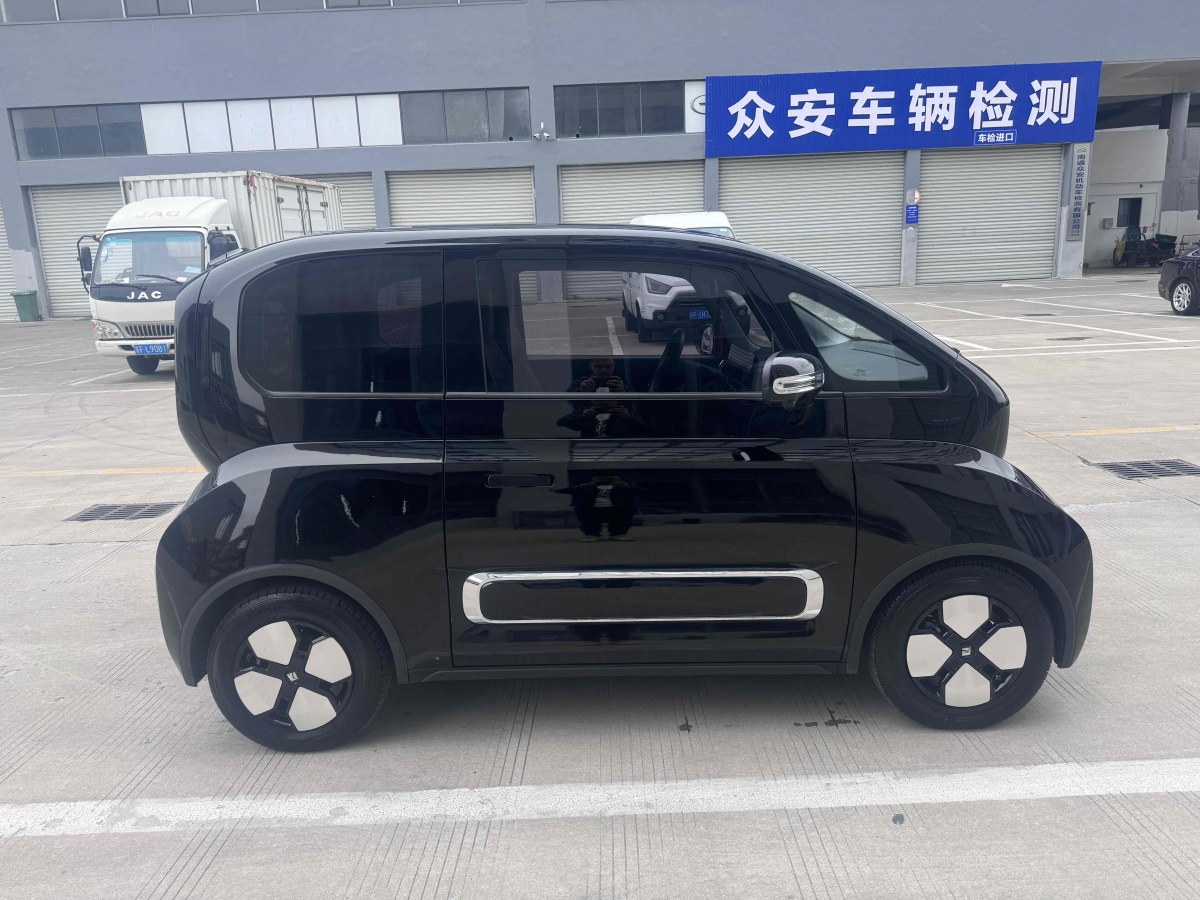 寶駿 寶駿KiWi EV  2023款 智奢版 三元鋰圖片