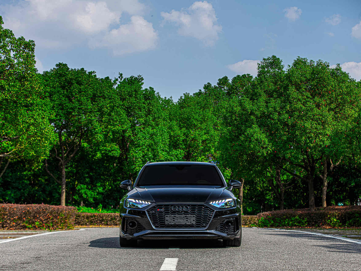 奧迪 奧迪RS 4  2023款 RS4 Avant 暗金版圖片