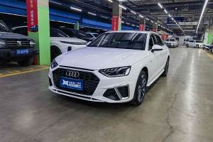 奧迪A4L 奧迪 40 TFSI 時(shí)尚動感型