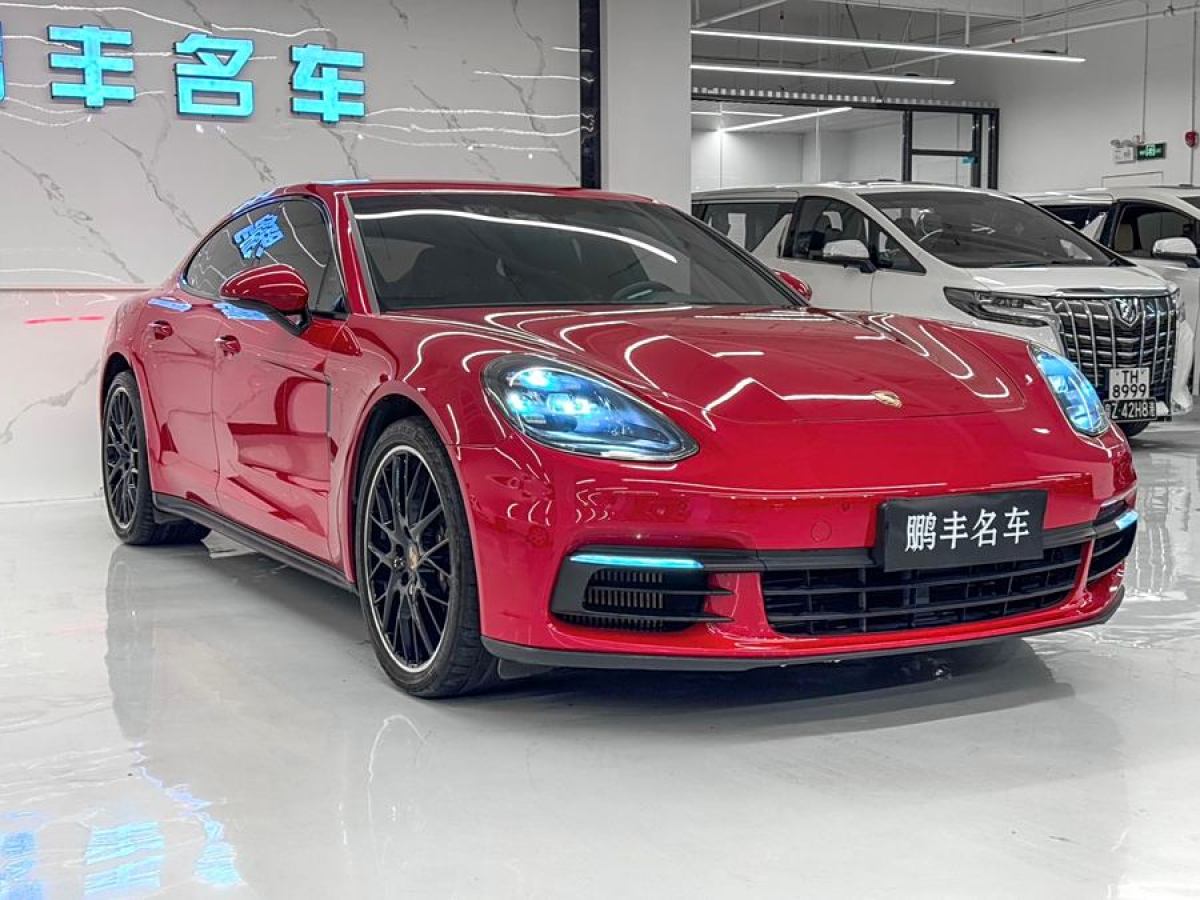 保時(shí)捷 Panamera  2019款 Panamera 十周年紀(jì)念版 2.9T圖片