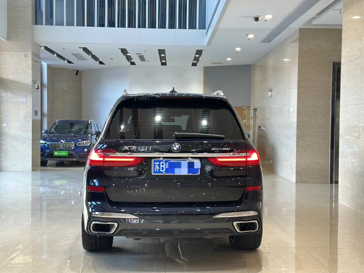 寶馬 寶馬X7  2022款 xDrive40i 領(lǐng)先型豪華套裝圖片