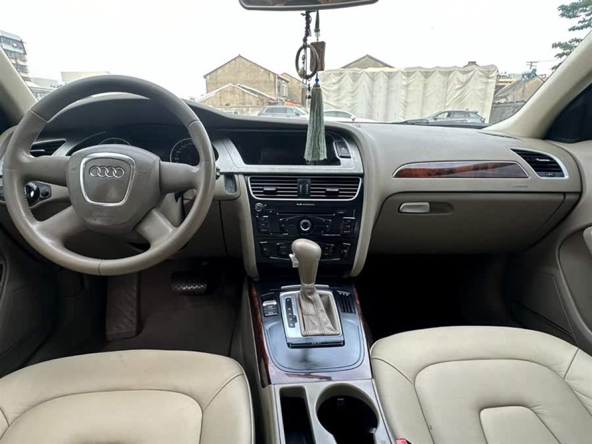 奧迪 奧迪A4L  2010款 2.0 TFSI 舒適型圖片