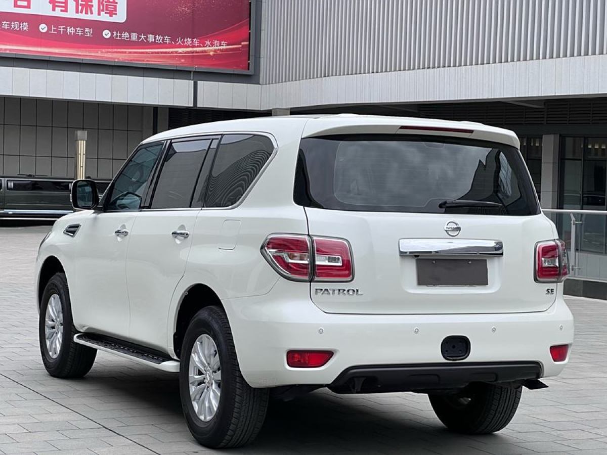 日產(chǎn) 途樂(lè)  2018款 4.0L 旗艦型圖片