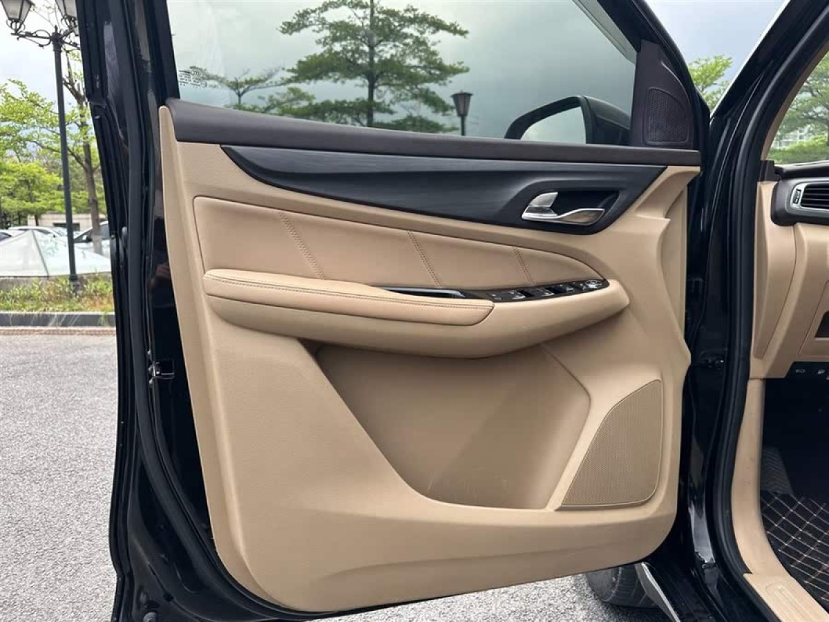 寶駿 730  2017款 1.8L iAMT尊享型 7座圖片