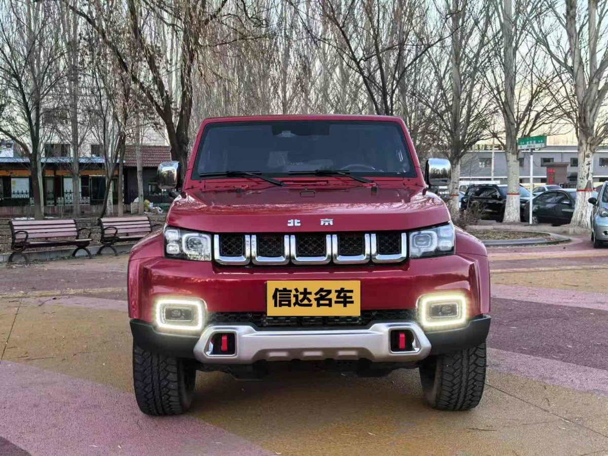 北京 BJ40  2023款 2.0T 自動四驅城市獵人版?zhèn)b客型圖片