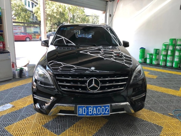 奔驰 奔驰M级  2014款 ML 320 4MATIC