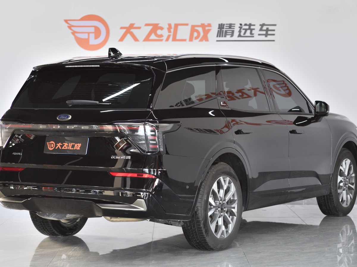 福特 銳界  2023款 銳界L 2.0T EcoBoost 四驅(qū)七座至尊型圖片