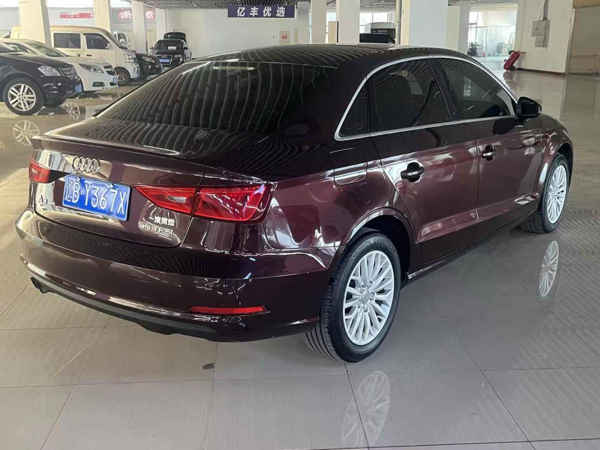 奧迪 奧迪A3  2016款 Limousine 35 TFSI 進(jìn)取型圖片