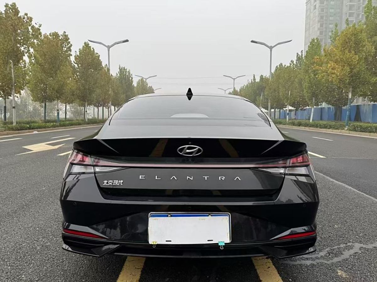 現(xiàn)代 伊蘭特  2021款 1.5L LUX尊貴版圖片