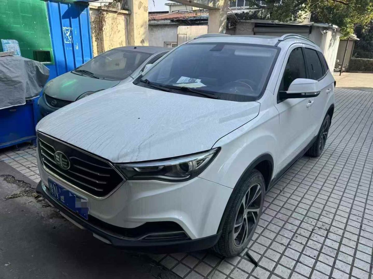 奔騰 X40  2019款 1.6L 手動(dòng)技術(shù)型圖片