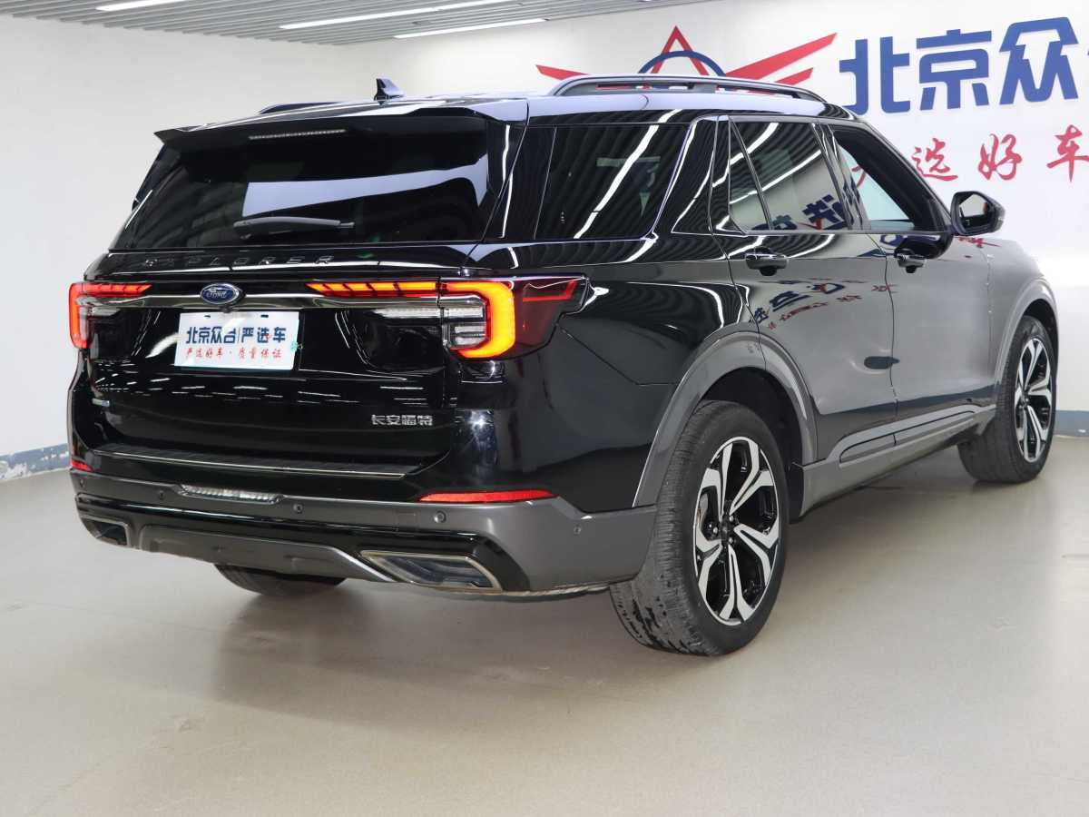 福特 探險(xiǎn)者  2023款 EcoBoost 285 四驅(qū)ST-LINE 6座圖片