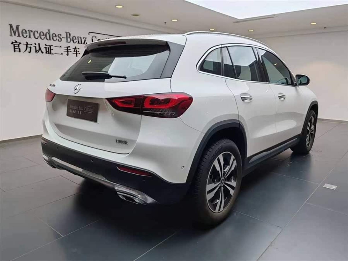 奔馳 奔馳GLA  2022款 改款 GLA 200圖片