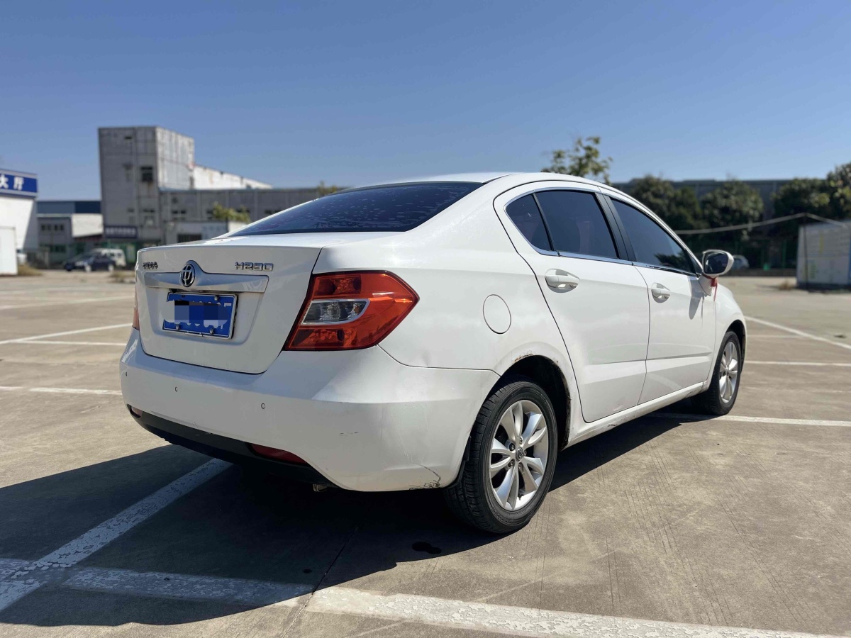 中華 H330  2013款 1.5L 手動(dòng)舒適型圖片