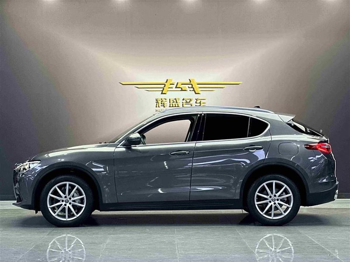 阿尔法·罗密欧 Stelvio  2017款 2.0T 200HP 豪华版图片