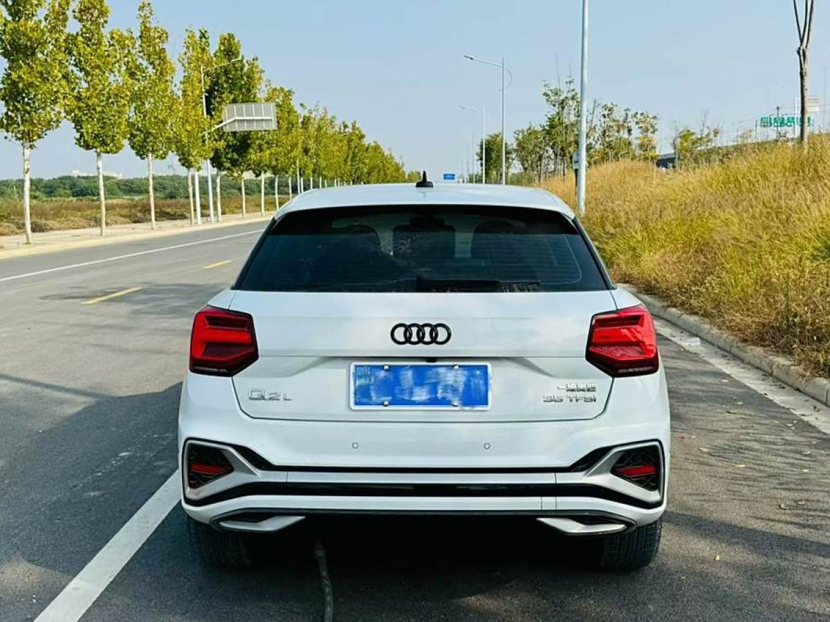 奧迪 奧迪Q2L  2022款 35 TFSI 豪華動感型圖片