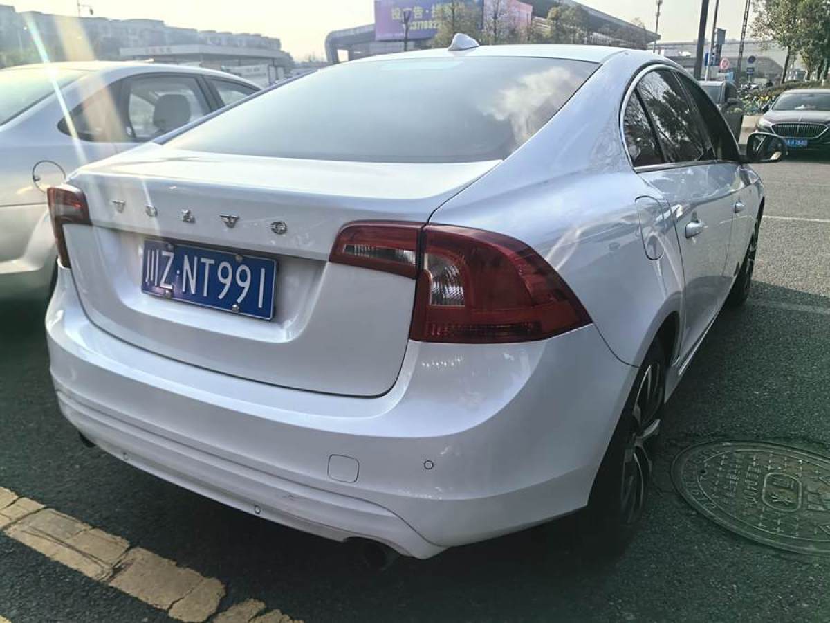 沃爾沃 S60L  2018款 T3 智進進取版圖片