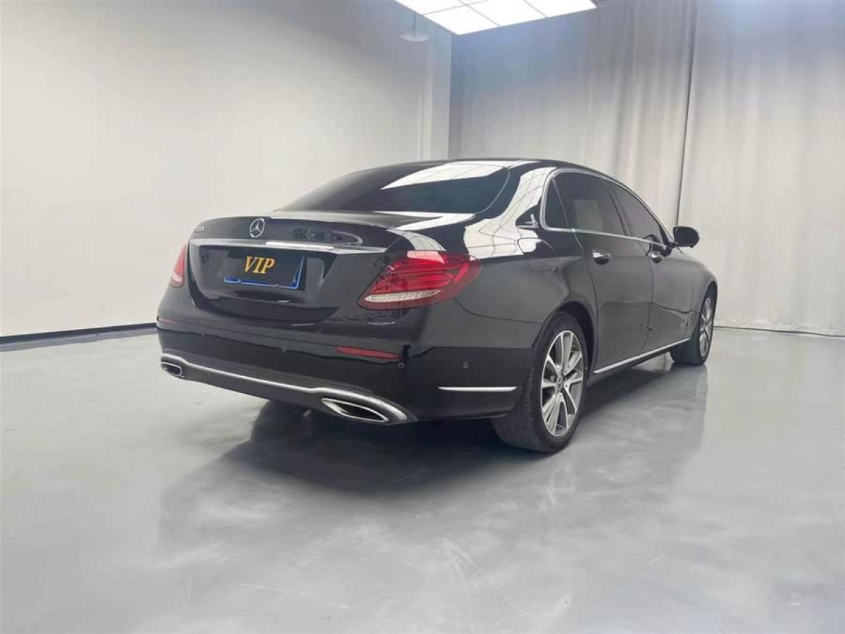 奔馳 奔馳E級(jí)  2022款 改款 E 260 L圖片